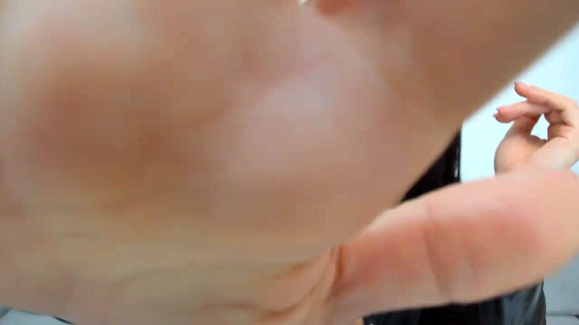Gallery image thumbnail from AlexaAlly32's myfreecams stream on, 04/02/2023, 22:30 image 13 of 20