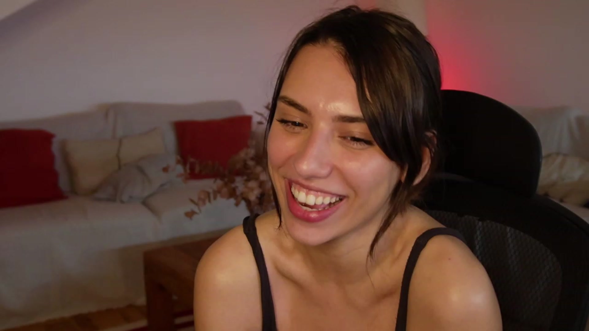 Gallery image thumbnail from AlexaBlancOh's myfreecams stream on, 11/15/2022, 07:18 image 6 of 20