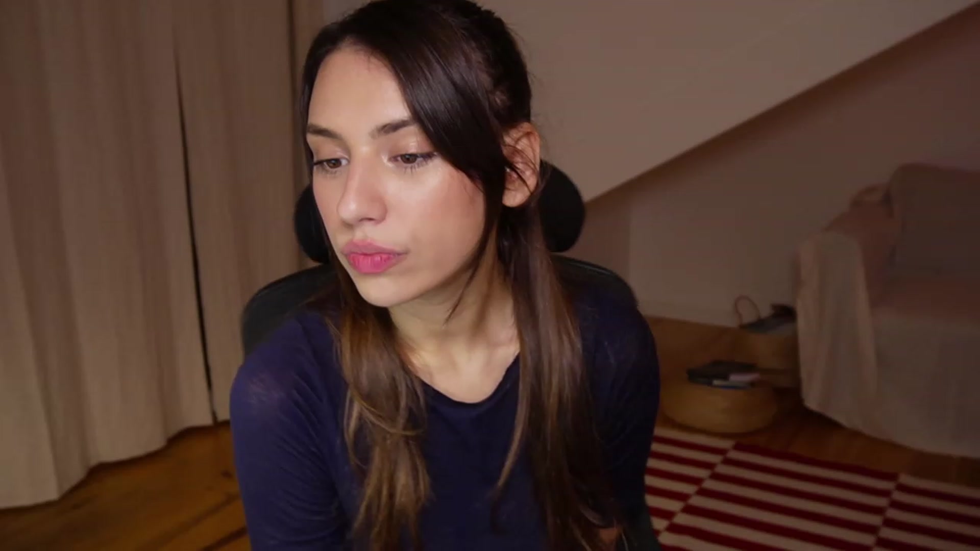 Gallery image thumbnail from AlexaBlancOh's myfreecams stream on, 11/17/2022, 02:47 image 10 of 20