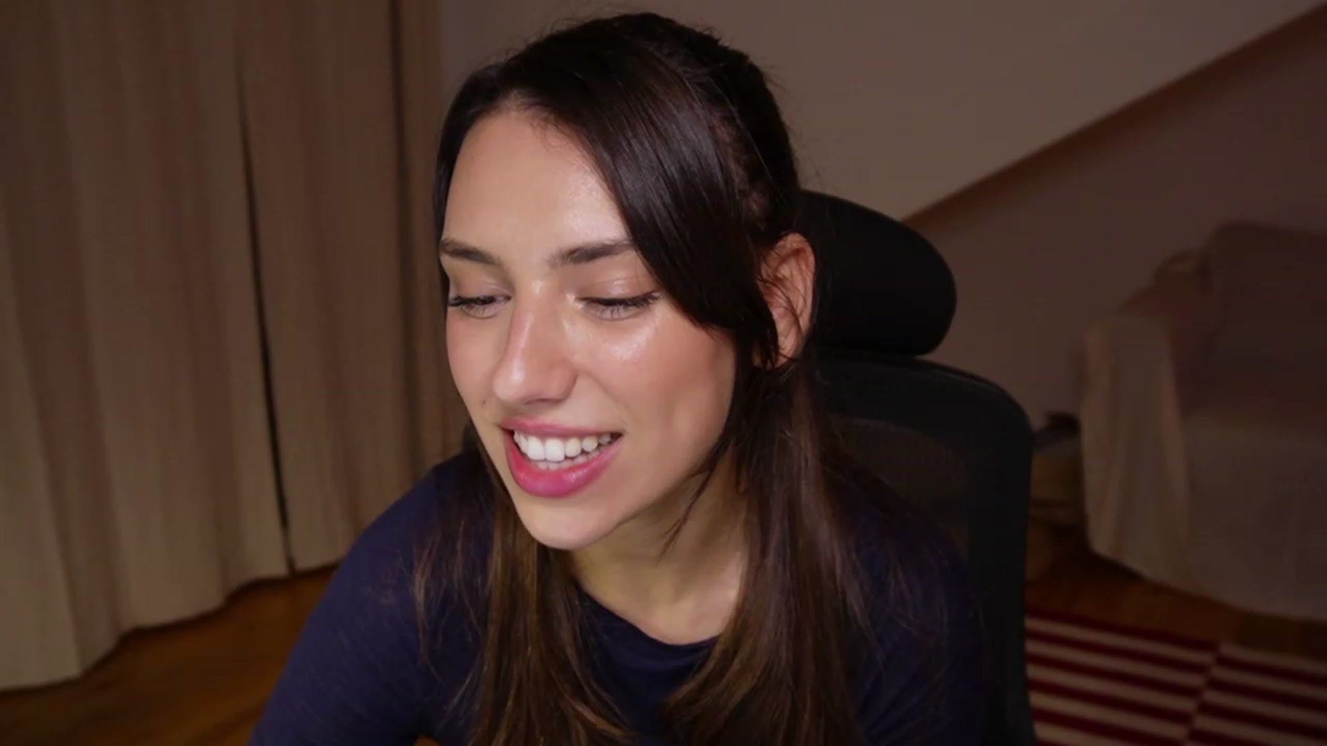 Gallery image thumbnail from AlexaBlancOh's myfreecams stream on, 11/17/2022, 02:47 image 20 of 20