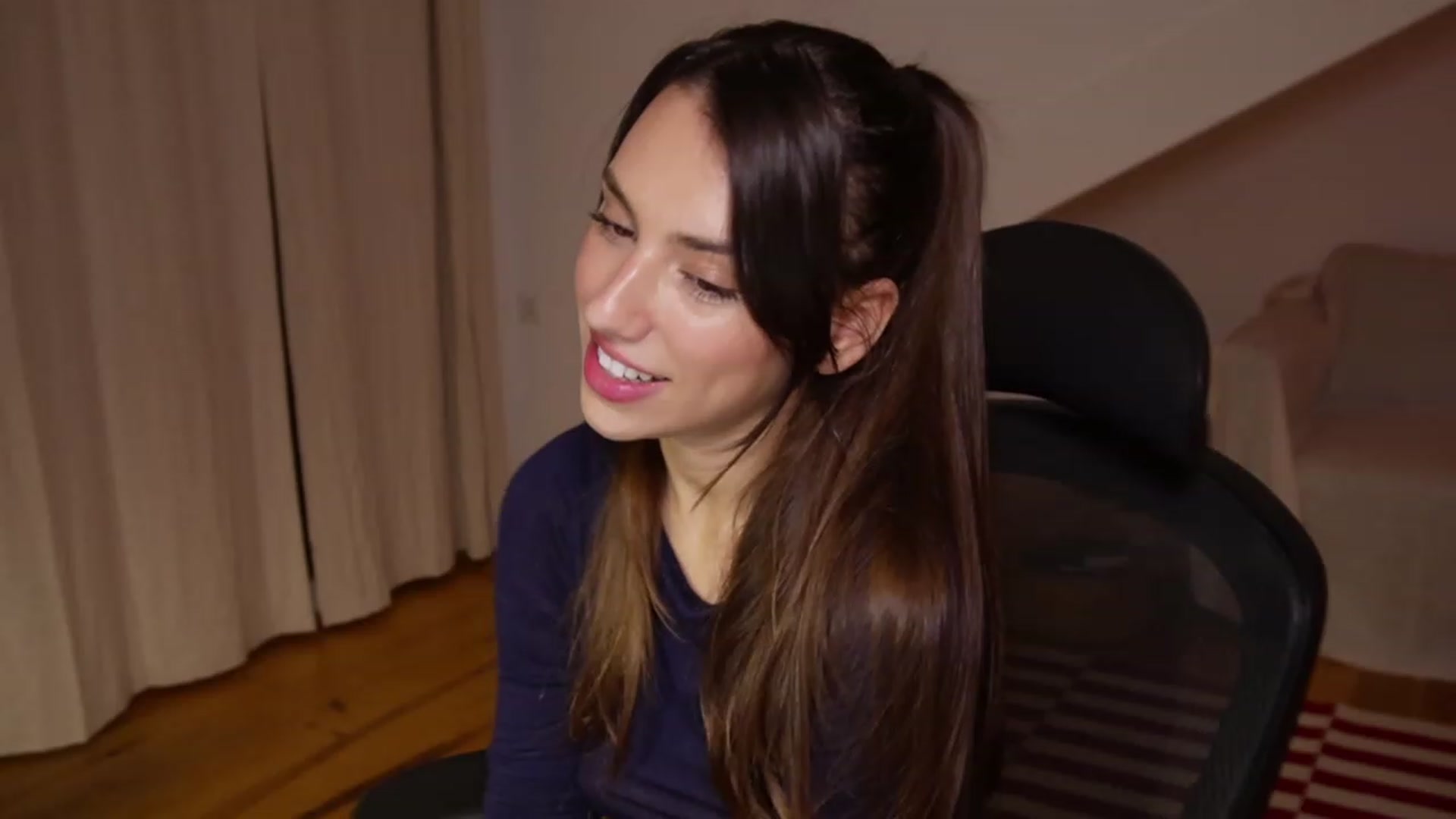 Gallery image thumbnail from AlexaBlancOh's myfreecams stream on, 11/17/2022, 02:47 image 12 of 20