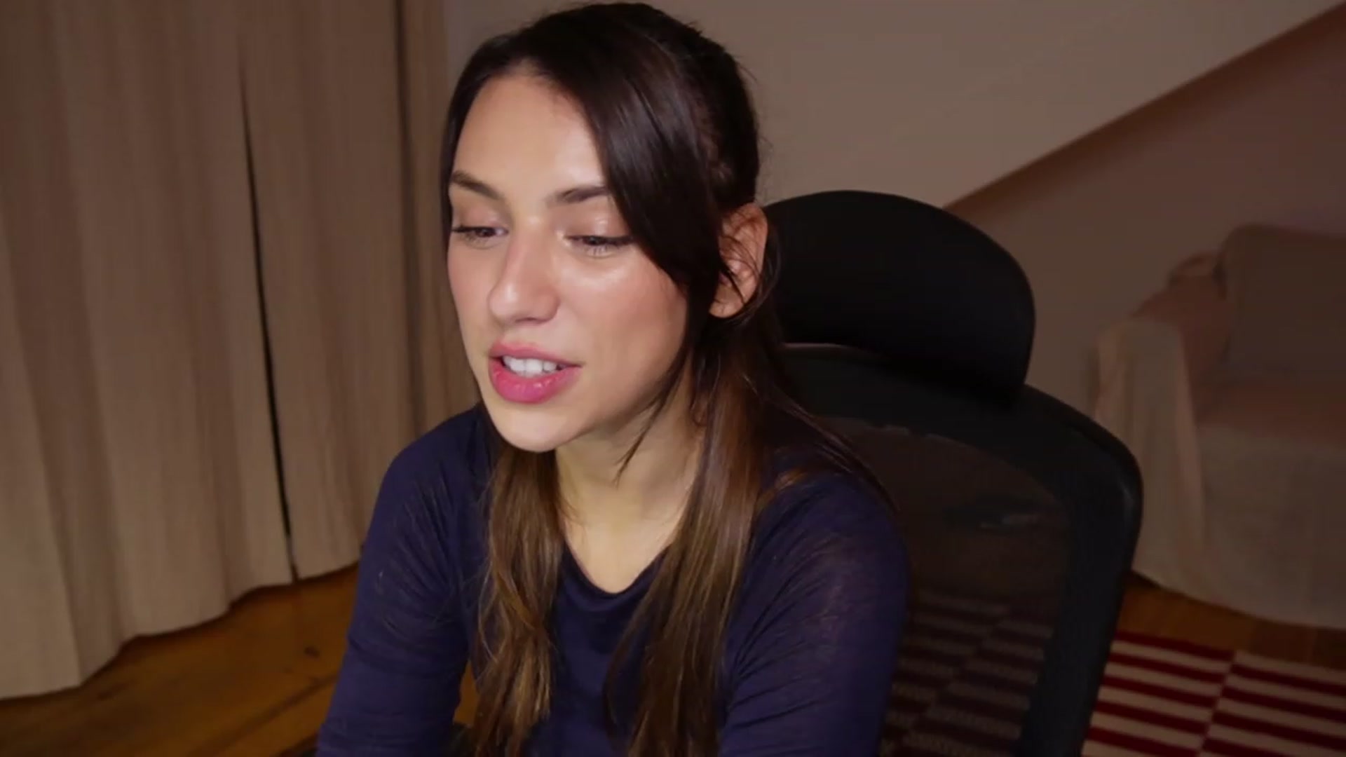 Gallery image thumbnail from AlexaBlancOh's myfreecams stream on, 11/17/2022, 02:47 image 11 of 20