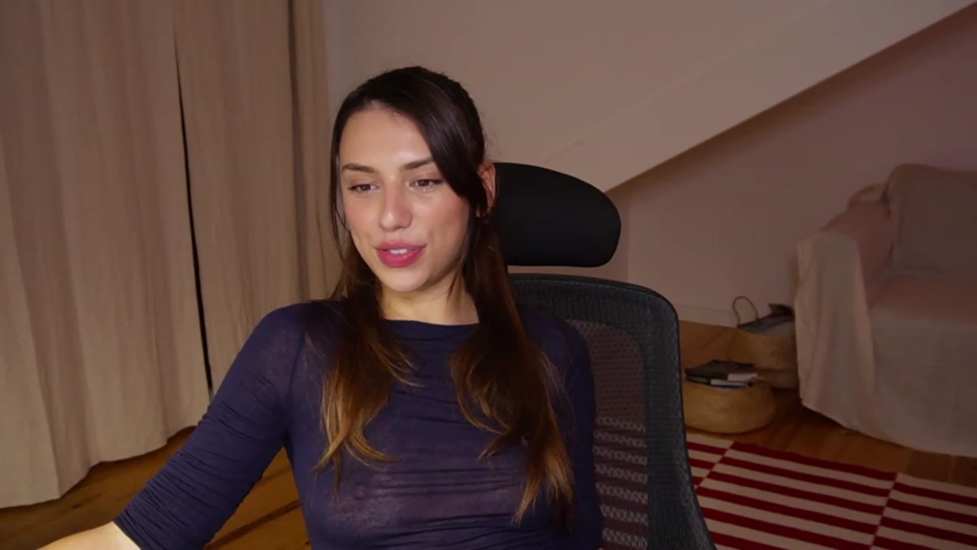 Gallery image thumbnail from AlexaBlancOh's myfreecams stream on, 11/17/2022, 02:47 image 18 of 20