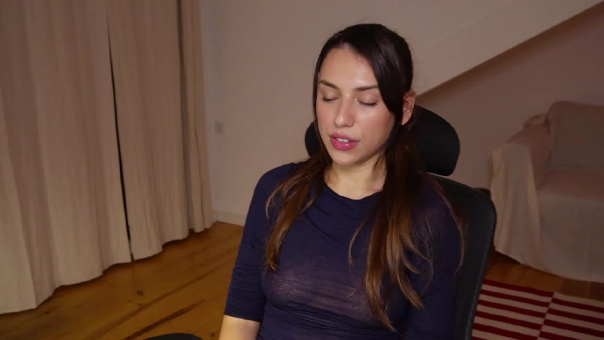 Gallery image thumbnail from AlexaBlancOh's myfreecams stream on, 11/17/2022, 02:47 image 8 of 20