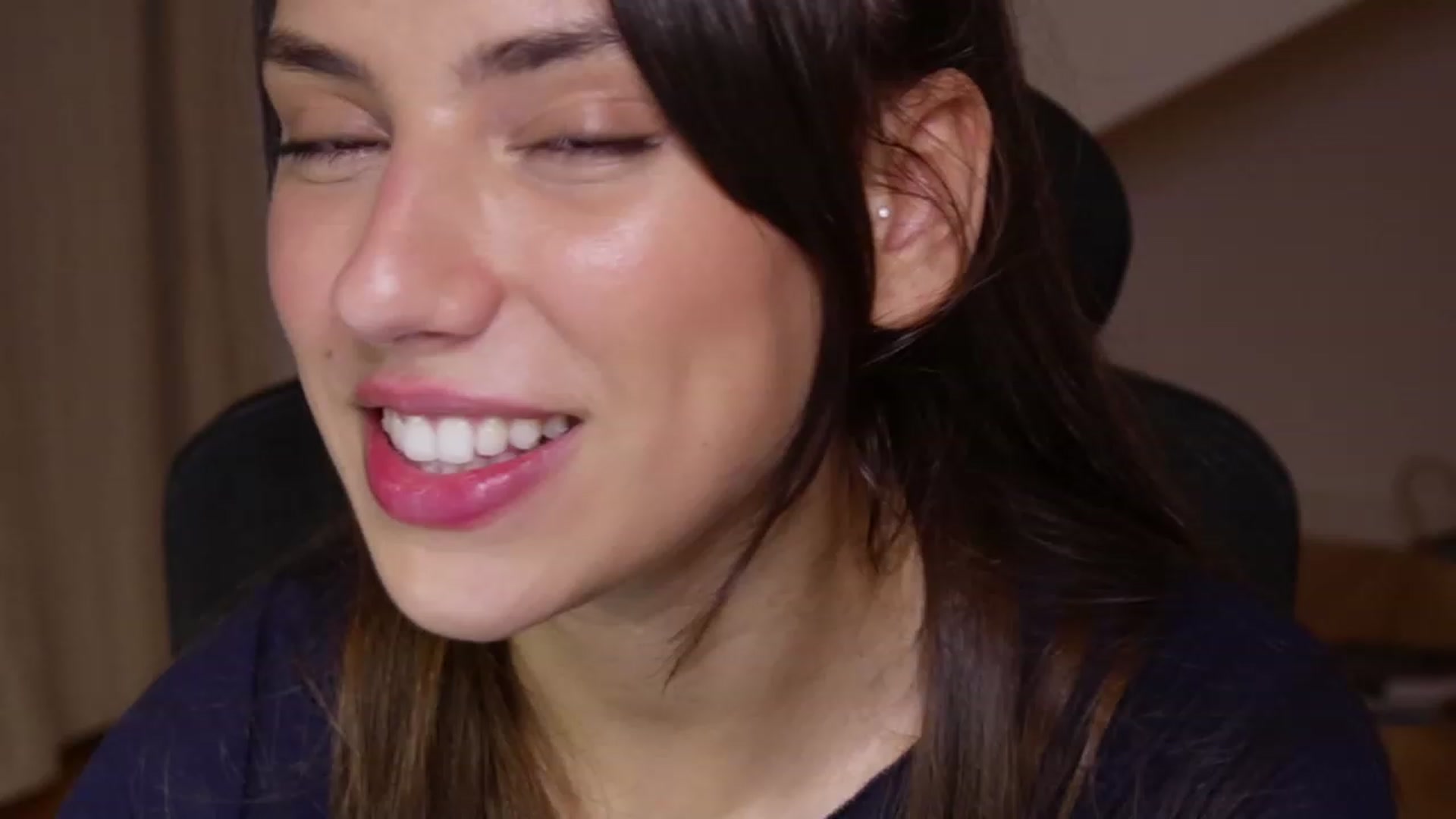 Gallery image thumbnail from AlexaBlancOh's myfreecams stream on, 11/17/2022, 02:47 image 4 of 20