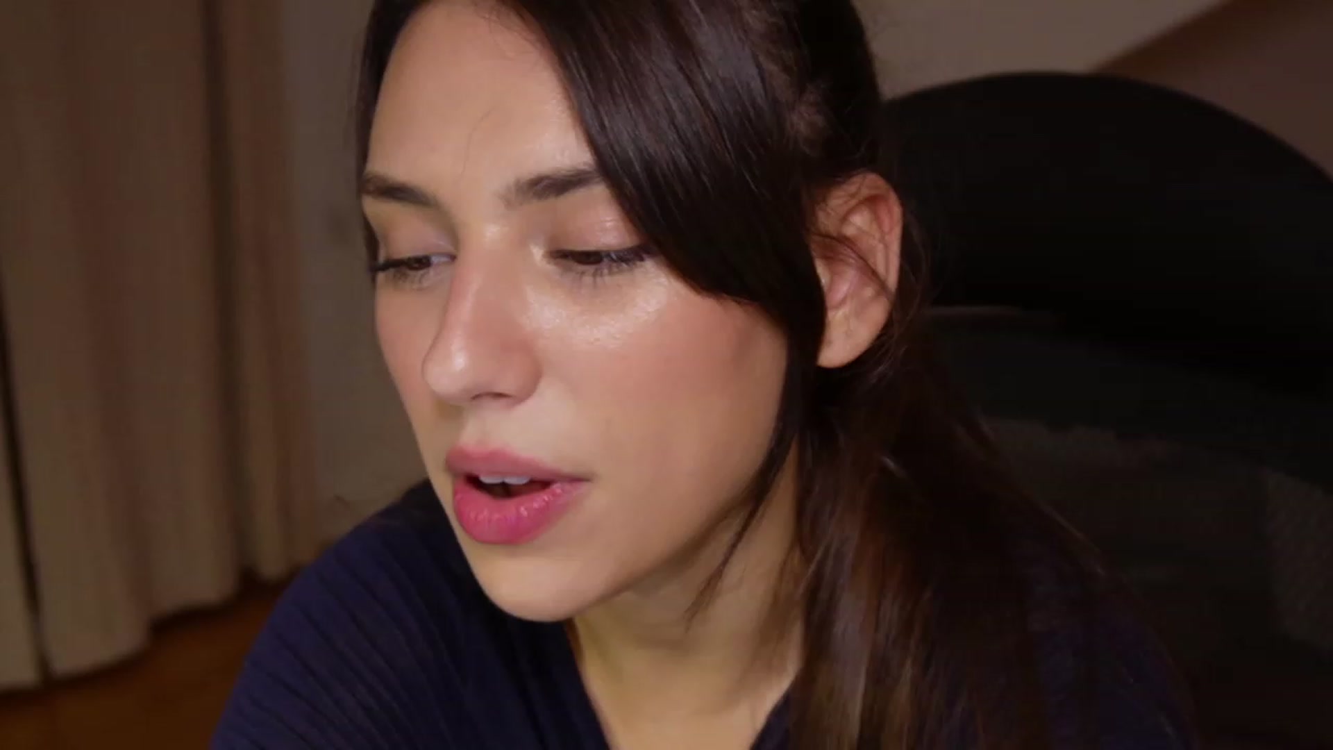 Gallery image thumbnail from AlexaBlancOh's myfreecams stream on, 11/17/2022, 03:19 image 8 of 20