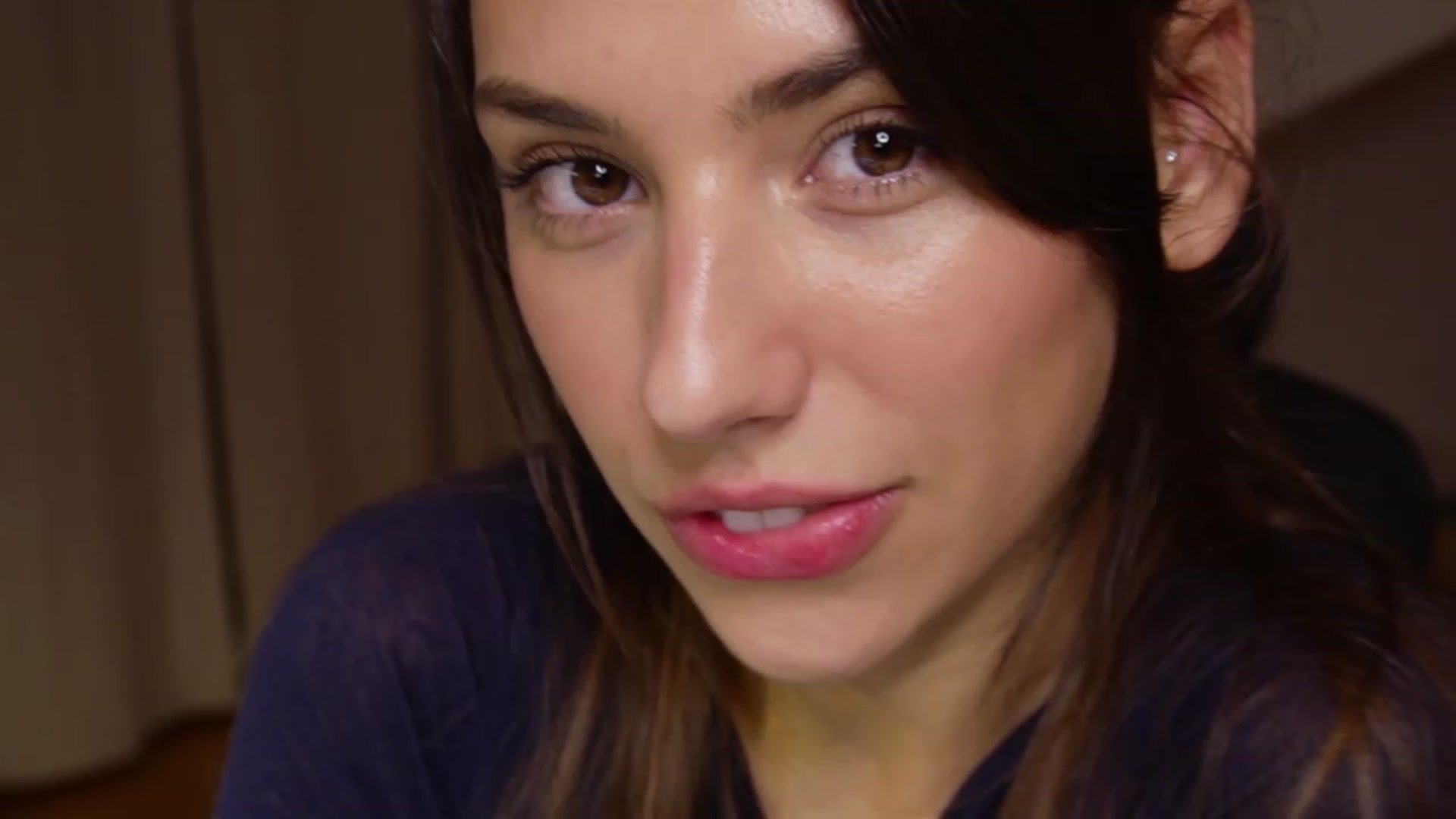 Gallery image thumbnail from AlexaBlancOh's myfreecams stream on, 11/17/2022, 09:59 image 18 of 20