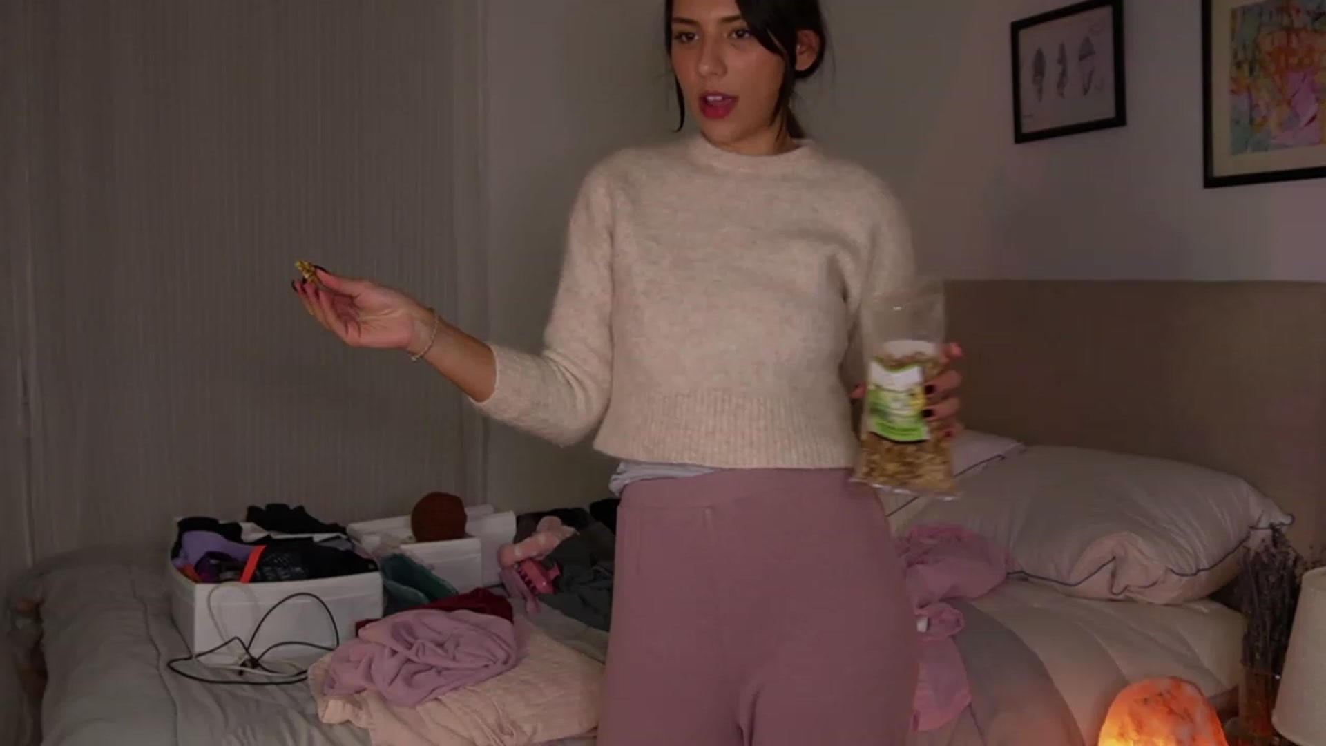 Gallery image thumbnail from AlexaBlancOh's myfreecams stream on, 11/19/2022, 05:30 image 11 of 20