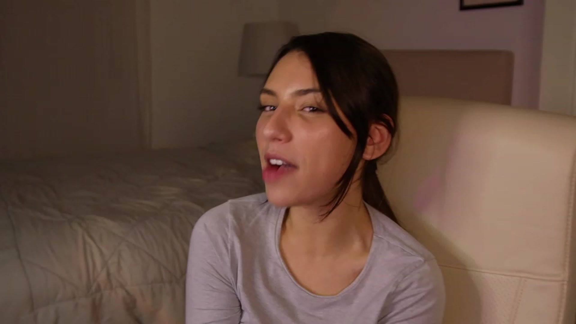 Gallery image thumbnail from AlexaBlancOh's myfreecams stream on, 11/19/2022, 07:54 image 2 of 20