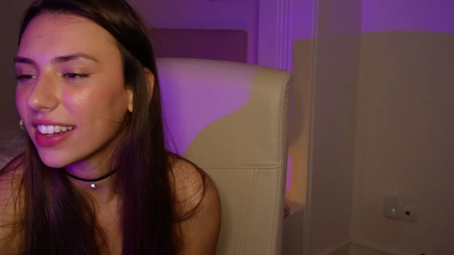 Gallery image thumbnail from AlexaBlancOh's myfreecams stream on, 11/21/2022, 06:18 image 13 of 20