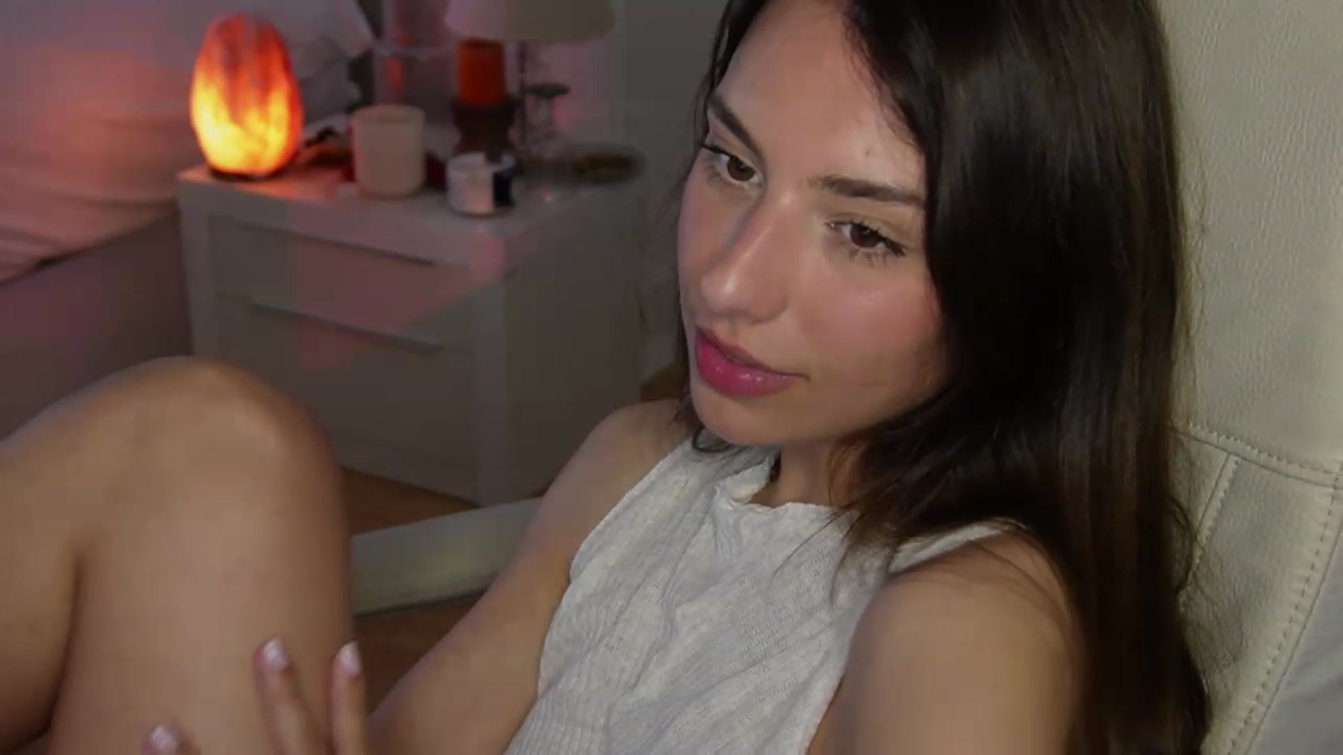 Gallery image thumbnail from AlexaBlancOh's myfreecams stream on, 04/19/2023, 07:33 image 12 of 20