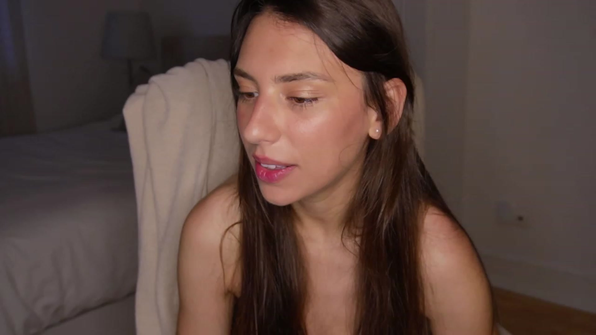 Gallery image thumbnail from AlexaBlancOh's myfreecams stream on, 05/06/2023, 18:12 image 2 of 20