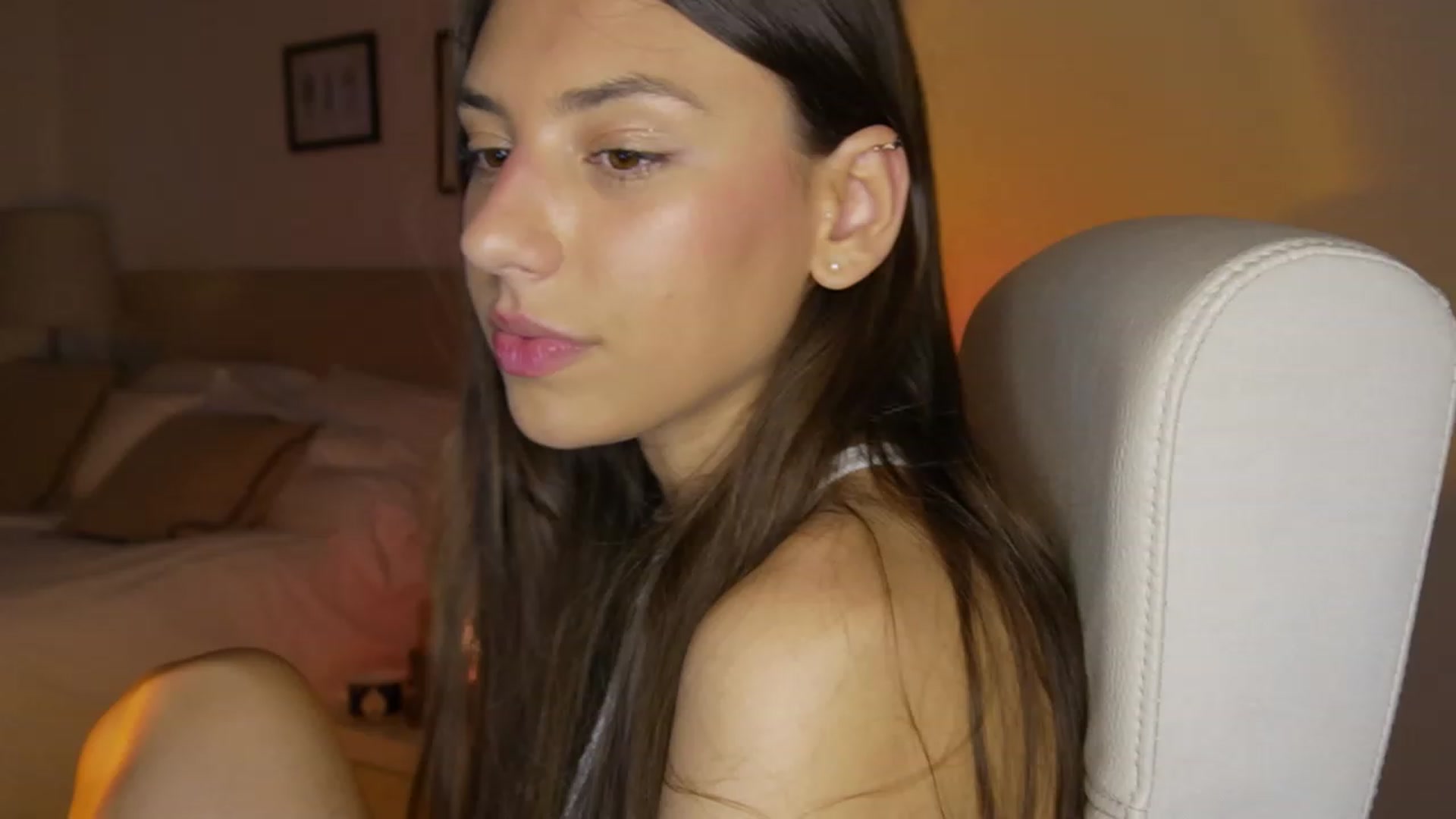 Gallery image thumbnail from AlexaBlancOh's myfreecams stream on, 05/24/2023, 16:59 image 11 of 20