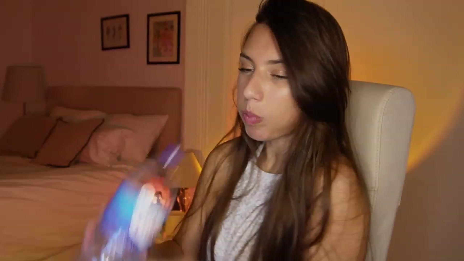 Gallery image thumbnail from AlexaBlancOh's myfreecams stream on, 05/26/2023, 04:37 image 15 of 20