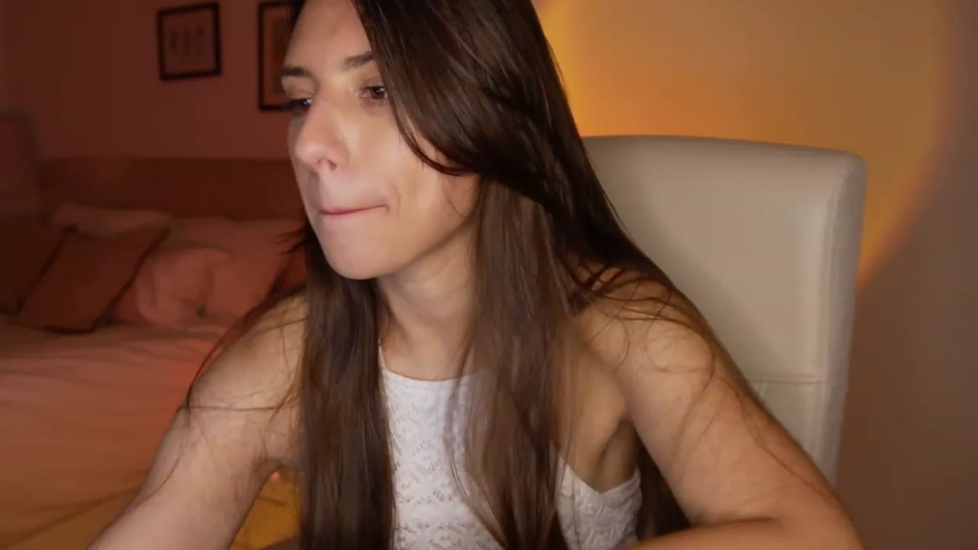 Gallery image thumbnail from AlexaBlancOh's myfreecams stream on, 05/26/2023, 04:37 image 12 of 20