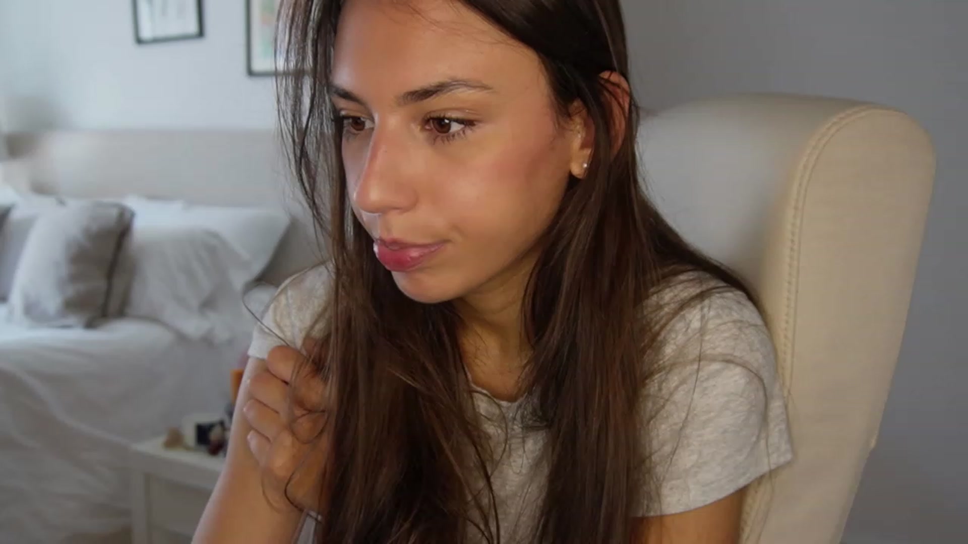 Gallery image thumbnail from AlexaBlancOh's myfreecams stream on, 06/22/2023, 17:29 image 2 of 20