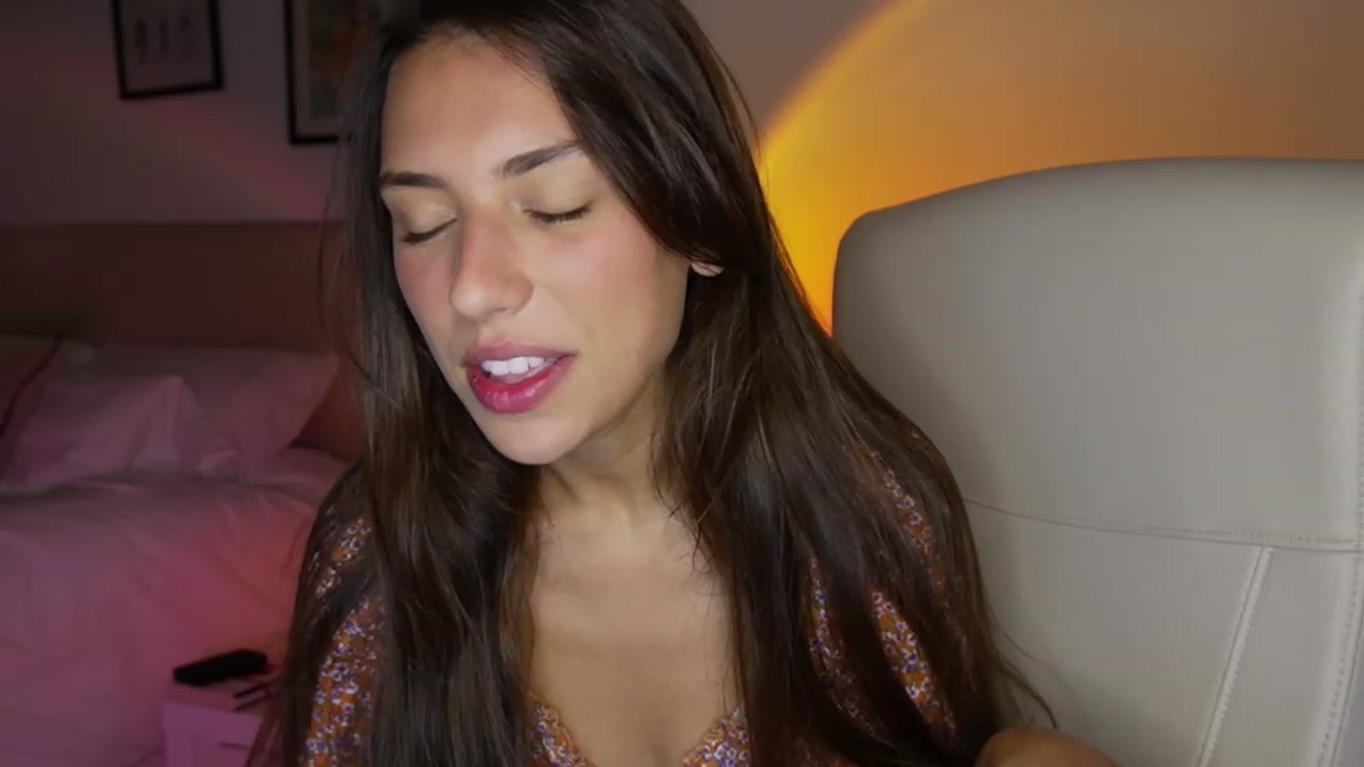 Gallery image thumbnail from AlexaBlancOh's myfreecams stream on, 07/19/2023, 07:37 image 4 of 20