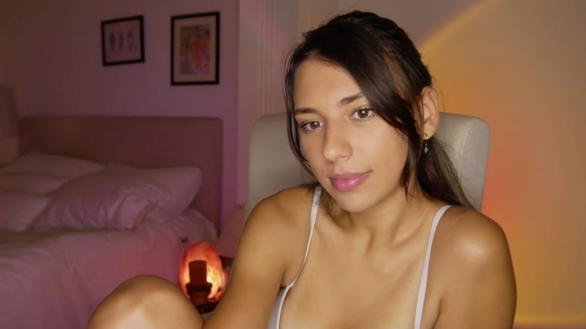 Gallery image thumbnail from AlexaBlancOh's myfreecams stream on, 09/20/2023, 05:35 image 20 of 20