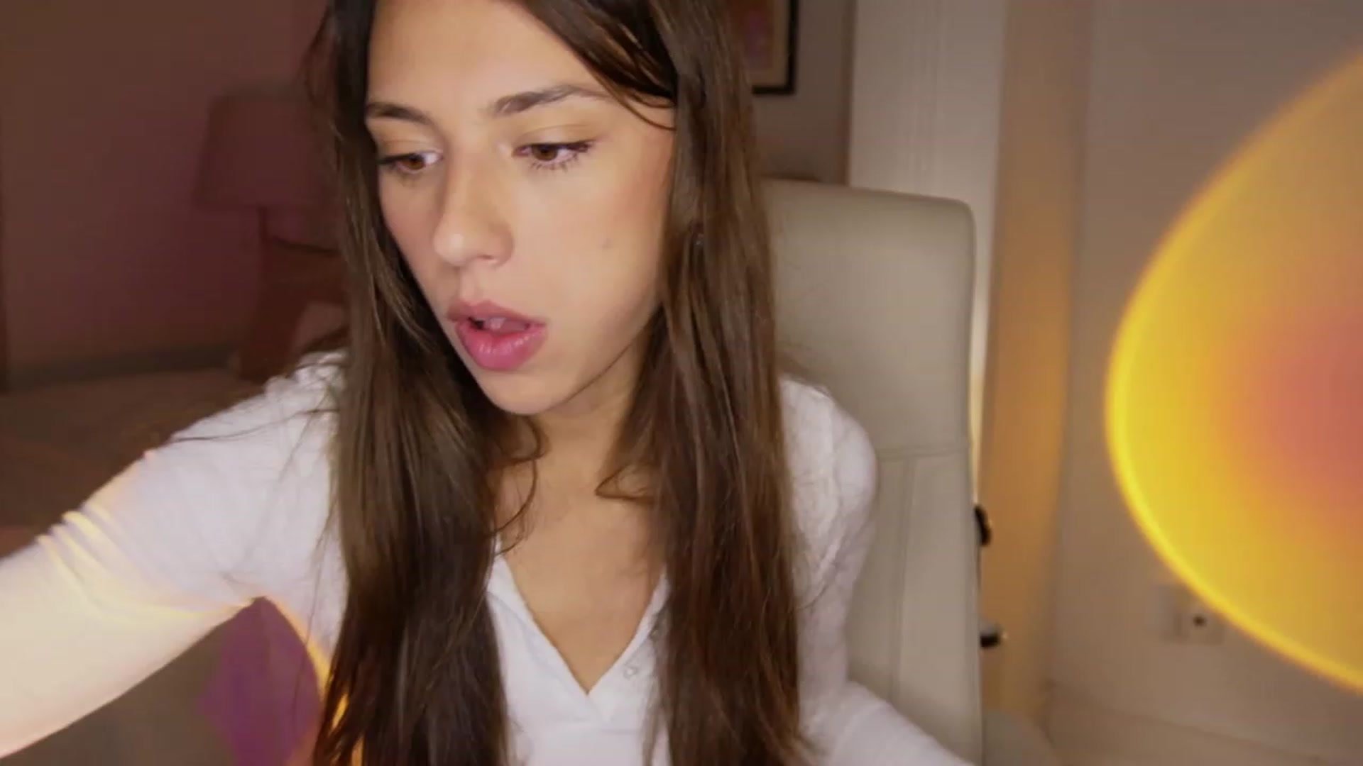 Gallery image thumbnail from AlexaBlancOh's myfreecams stream on, 10/04/2023, 09:17 image 2 of 20