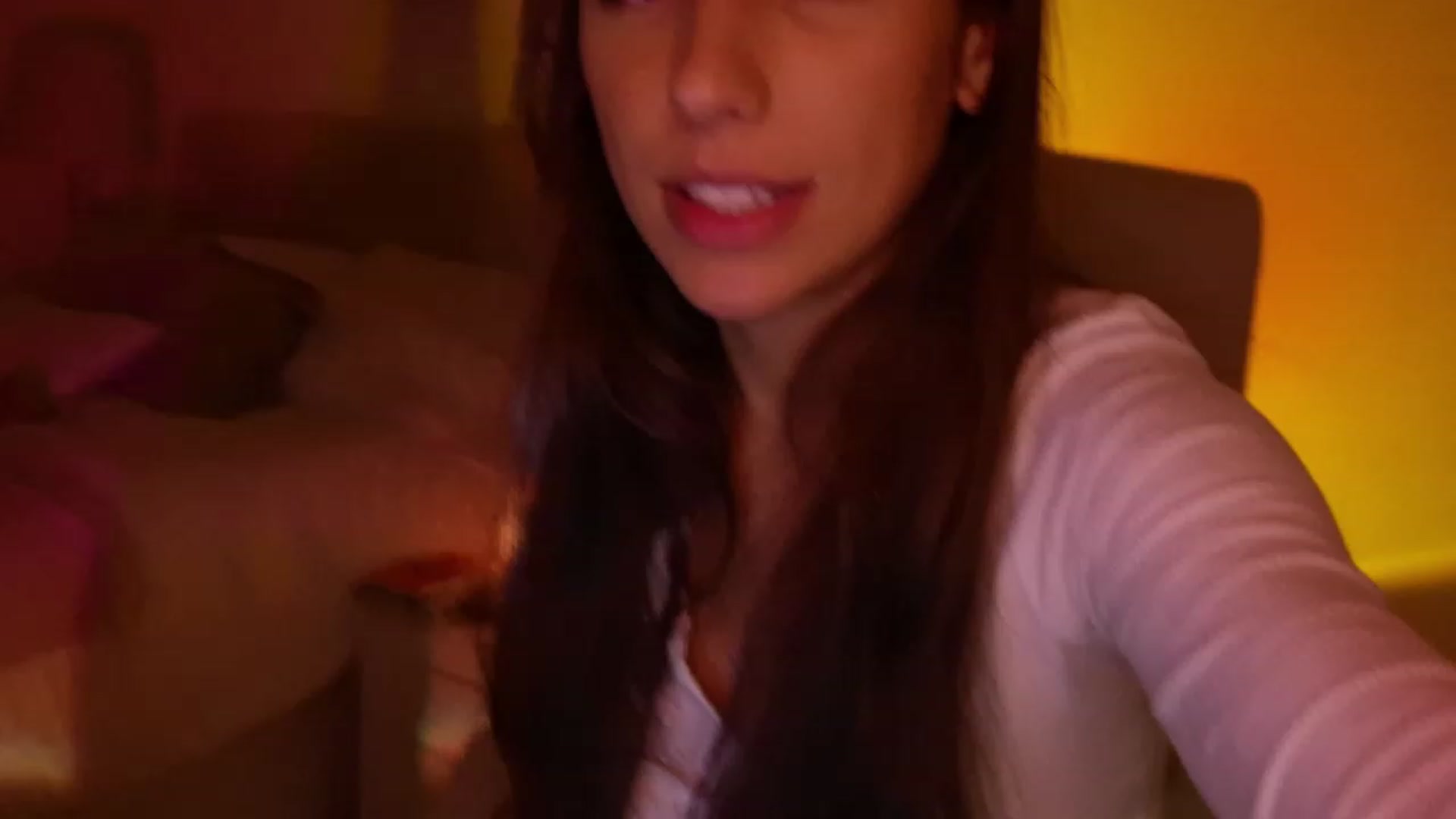 Gallery image thumbnail from AlexaBlancOh's myfreecams stream on, 10/11/2023, 07:35 image 17 of 20