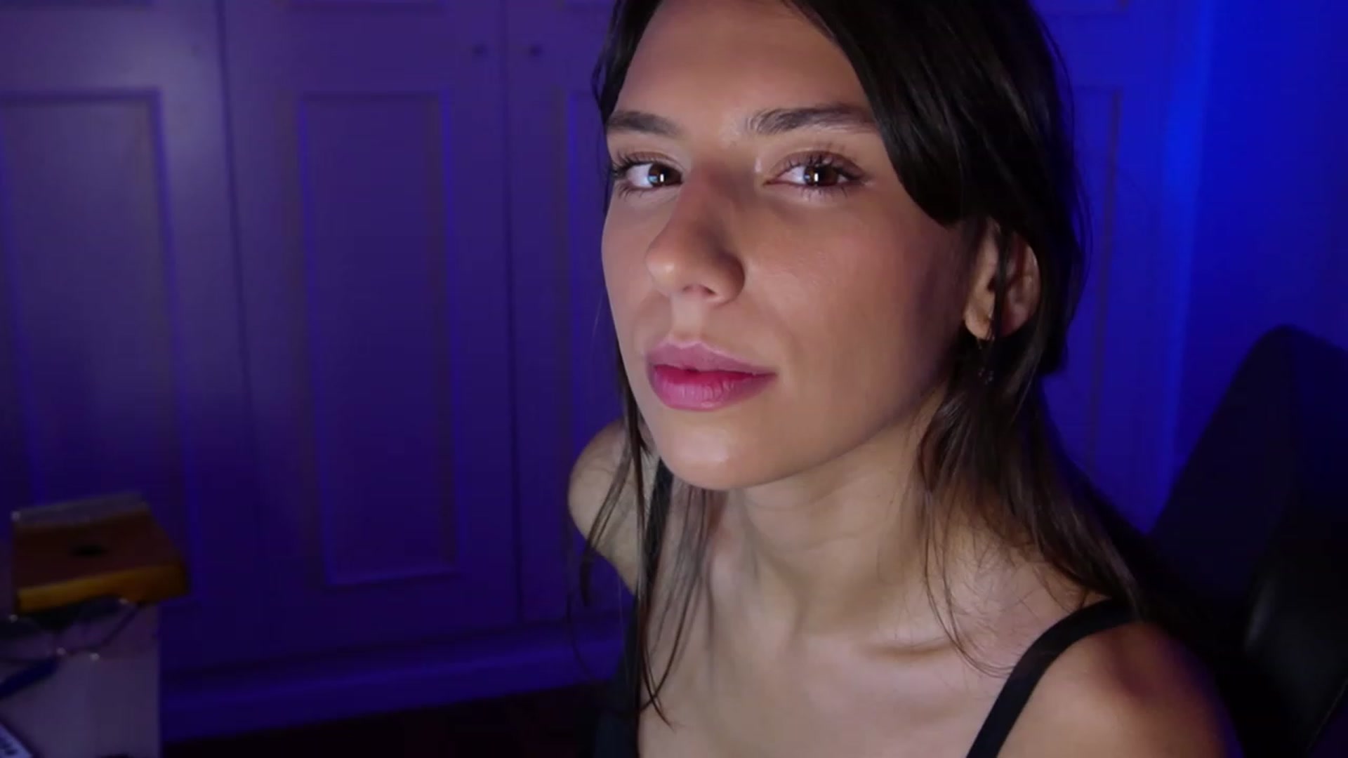 Gallery image thumbnail from AlexaBlancOh's myfreecams stream on, 11/03/2023, 06:02 image 6 of 20