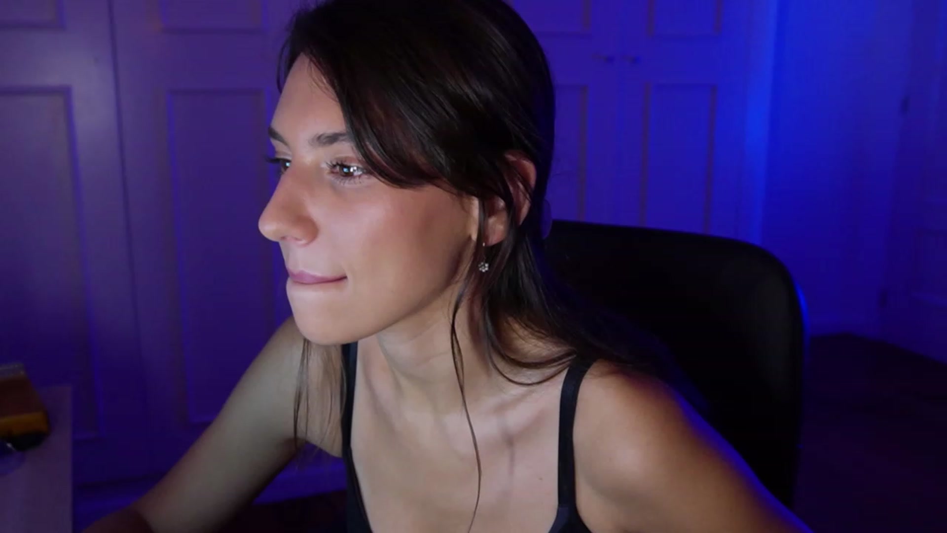 Gallery image thumbnail from AlexaBlancOh's myfreecams stream on, 11/03/2023, 06:02 image 2 of 20