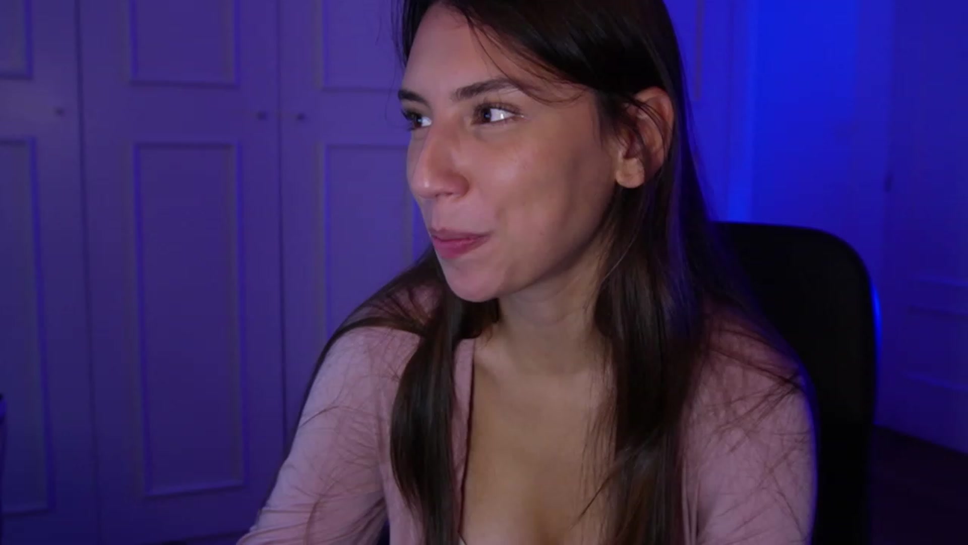 Gallery image thumbnail from AlexaBlancOh's myfreecams stream on, 11/17/2023, 09:27 image 11 of 20