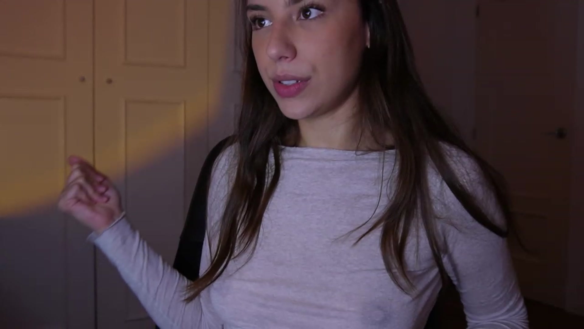 Gallery image thumbnail from AlexaBlancOh's myfreecams stream on, 12/03/2023, 06:26 image 15 of 20