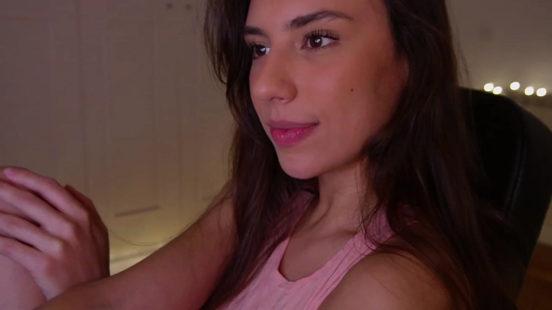 Gallery image thumbnail from AlexaBlancOh's myfreecams stream on, 12/14/2023, 07:33 image 9 of 20