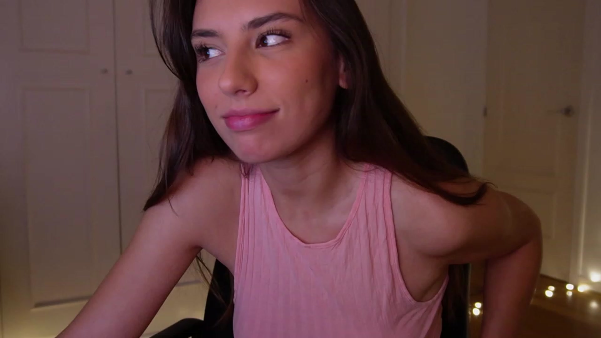 Gallery image thumbnail from AlexaBlancOh's myfreecams stream on, 12/14/2023, 07:33 image 5 of 20