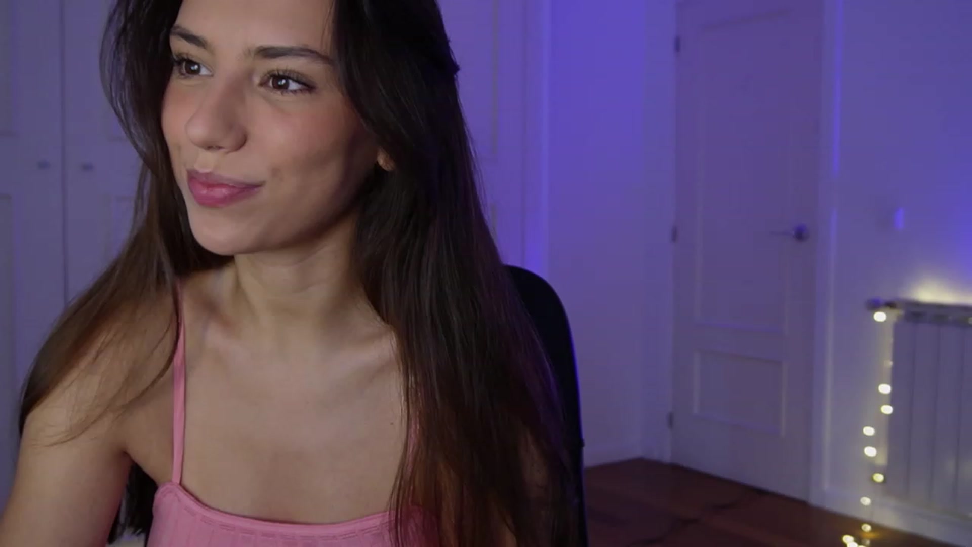 Gallery image thumbnail from AlexaBlancOh's myfreecams stream on, 12/16/2023, 18:16 image 1 of 20