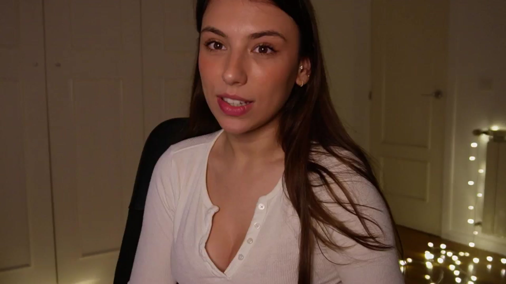 Gallery image thumbnail from AlexaBlancOh's myfreecams stream on, 02/07/2024, 08:31 image 17 of 20