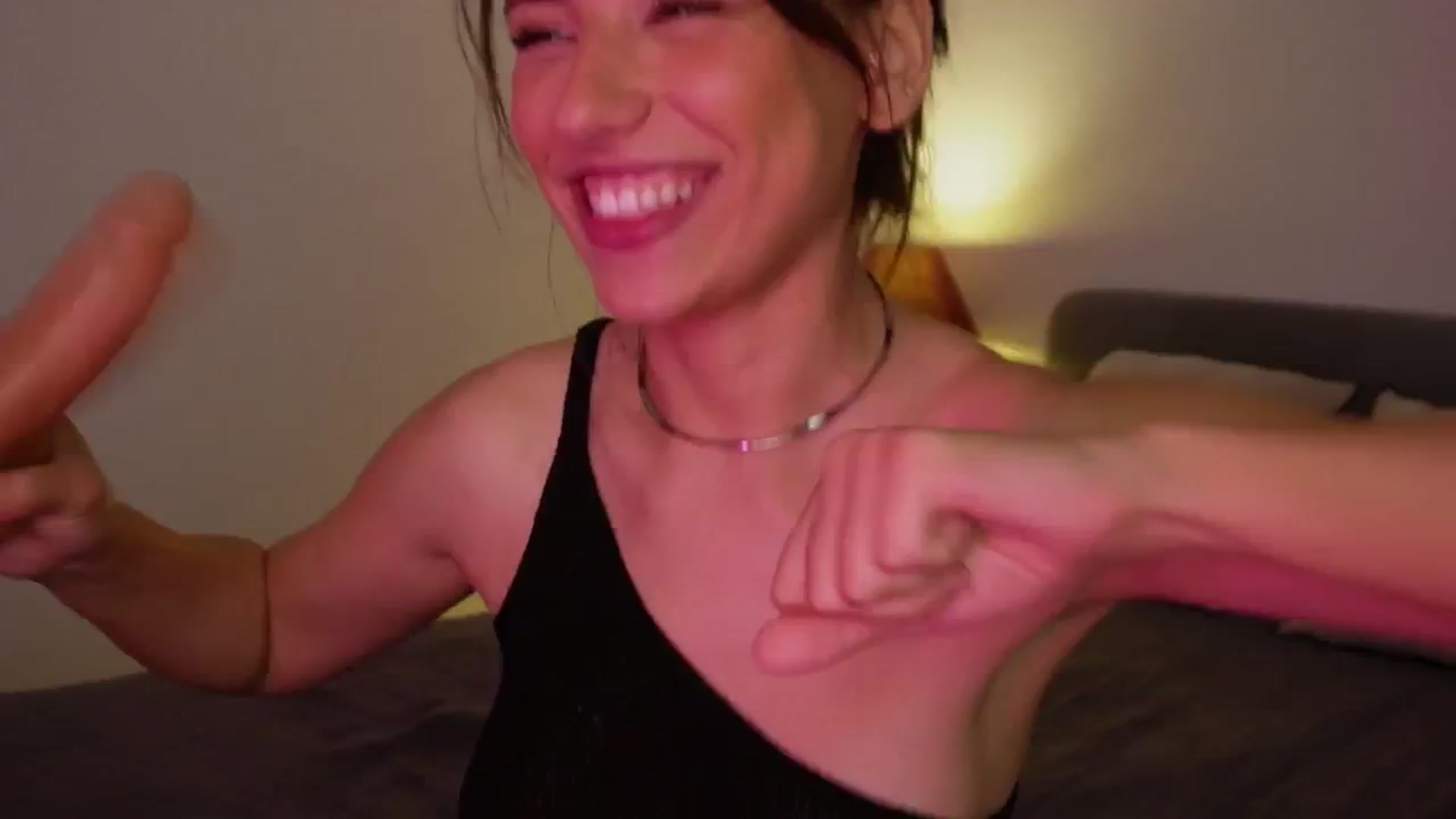 Gallery image thumbnail from AlexaBlancOh's myfreecams stream on, 06/13/2024, 06:06 image 12 of 20