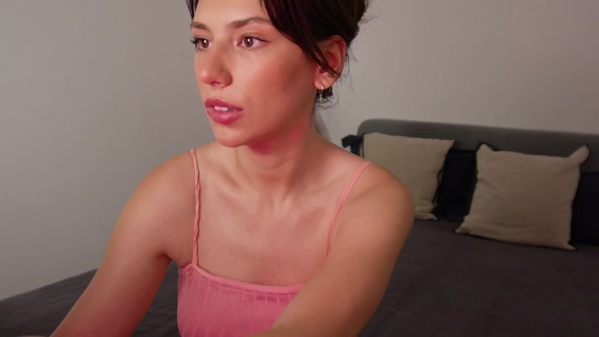 Gallery image thumbnail from AlexaBlancOh's myfreecams stream on, 06/25/2024, 17:44 image 1 of 20