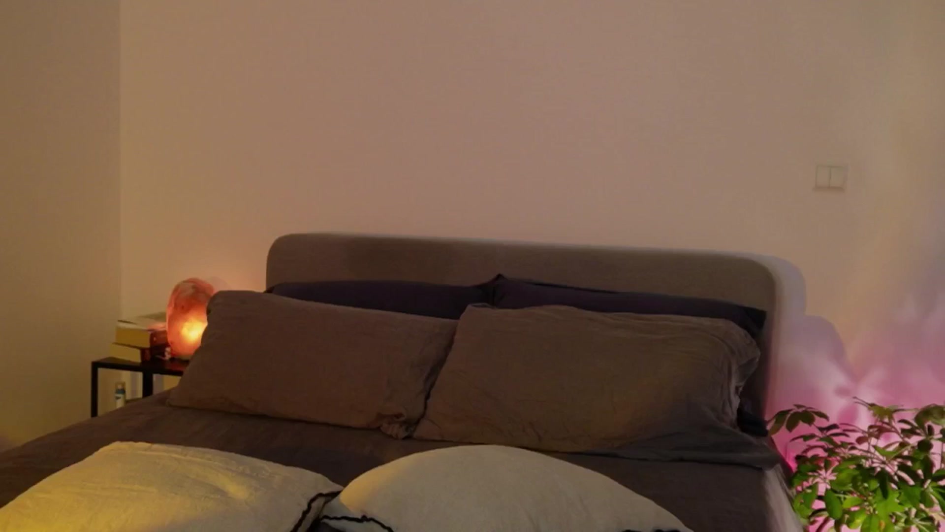 Gallery image thumbnail from AlexaBlancOh's myfreecams stream on, 07/12/2024, 06:41 image 18 of 20