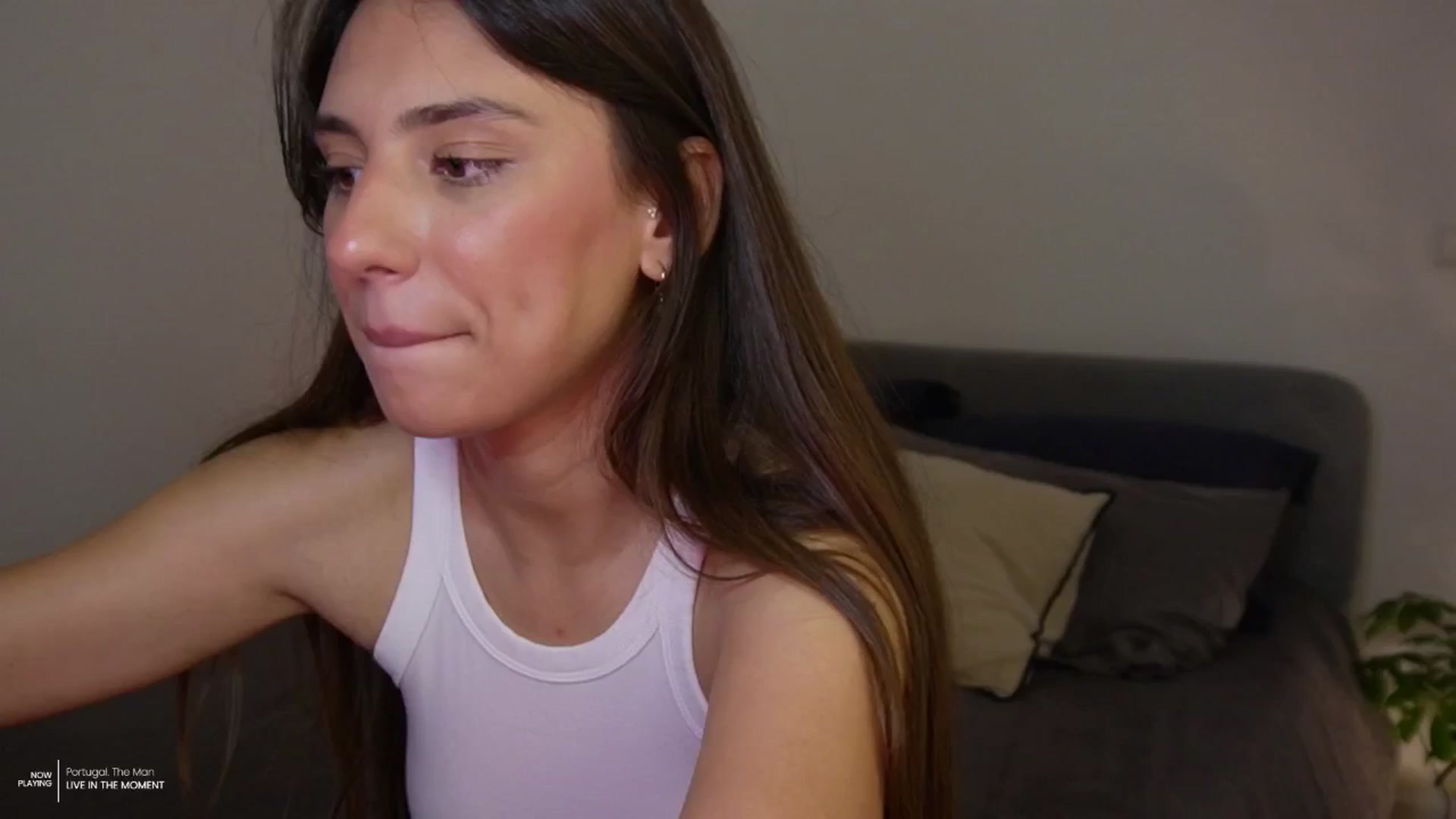 Gallery image thumbnail from AlexaBlancOh's myfreecams stream on, 07/16/2024, 07:03 image 12 of 20