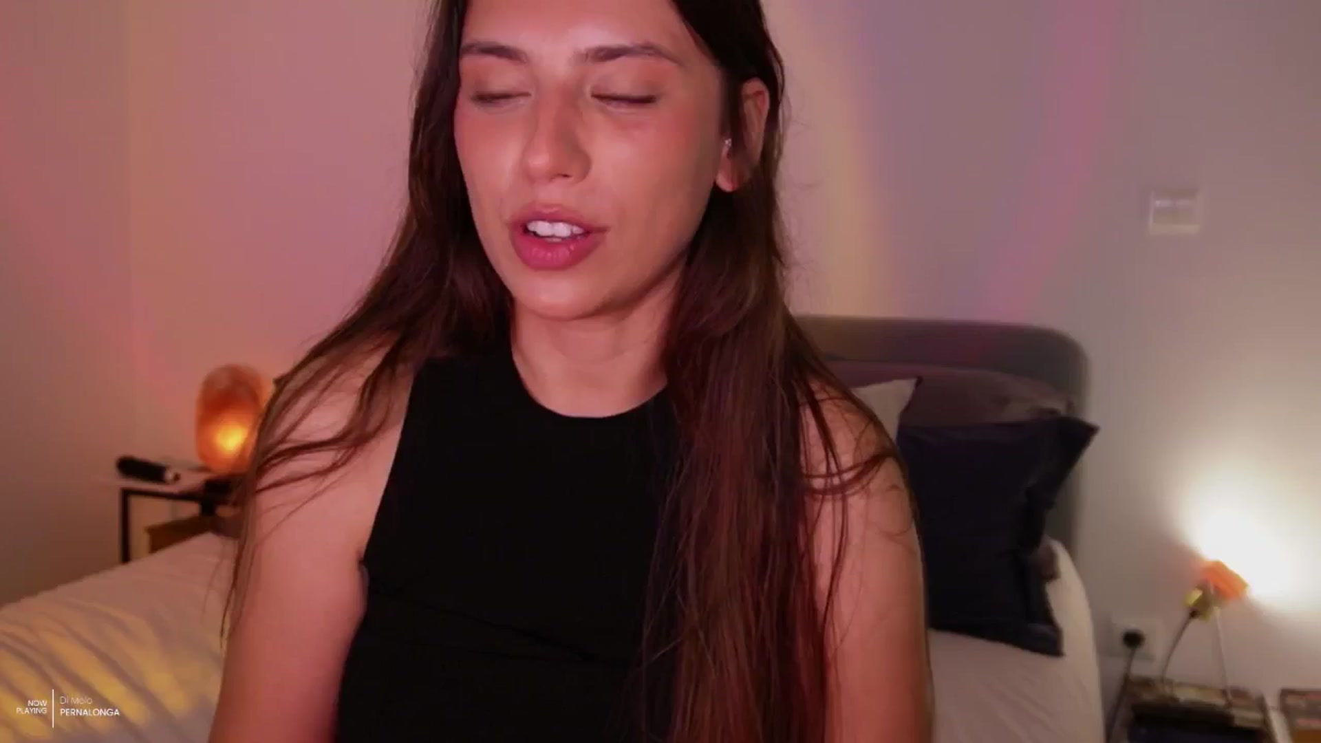 Gallery image thumbnail from AlexaBlancOh's myfreecams stream on, 09/08/2024, 06:44 image 6 of 20
