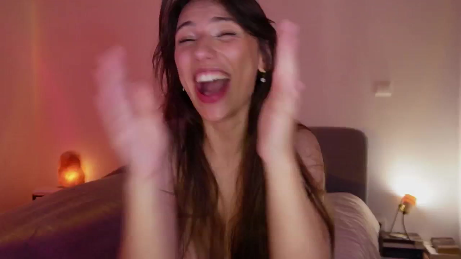 Gallery image thumbnail from AlexaBlancOh's myfreecams stream on, 10/05/2024, 09:46 image 3 of 20