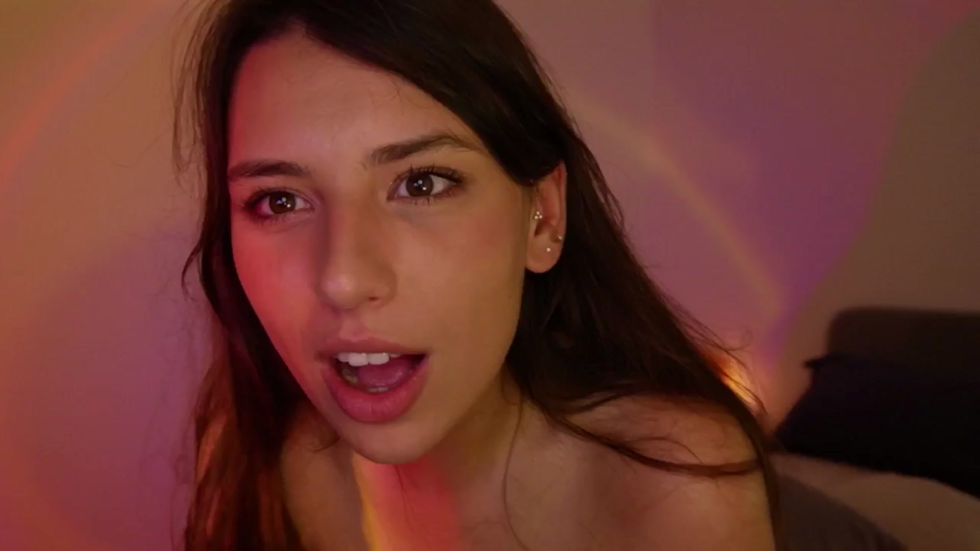 Gallery image thumbnail from AlexaBlancOh's myfreecams stream on, 10/13/2024, 08:44 image 10 of 20