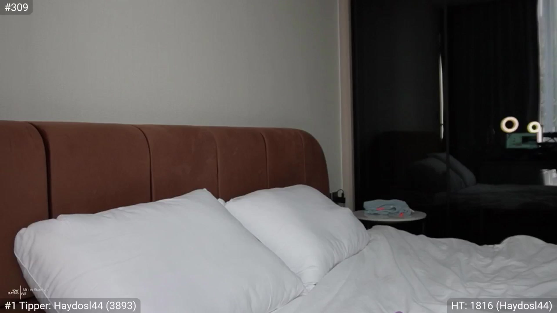 Gallery image thumbnail from AlexaBlancOh's myfreecams stream on, 01/20/2025, 08:05 image 10 of 20
