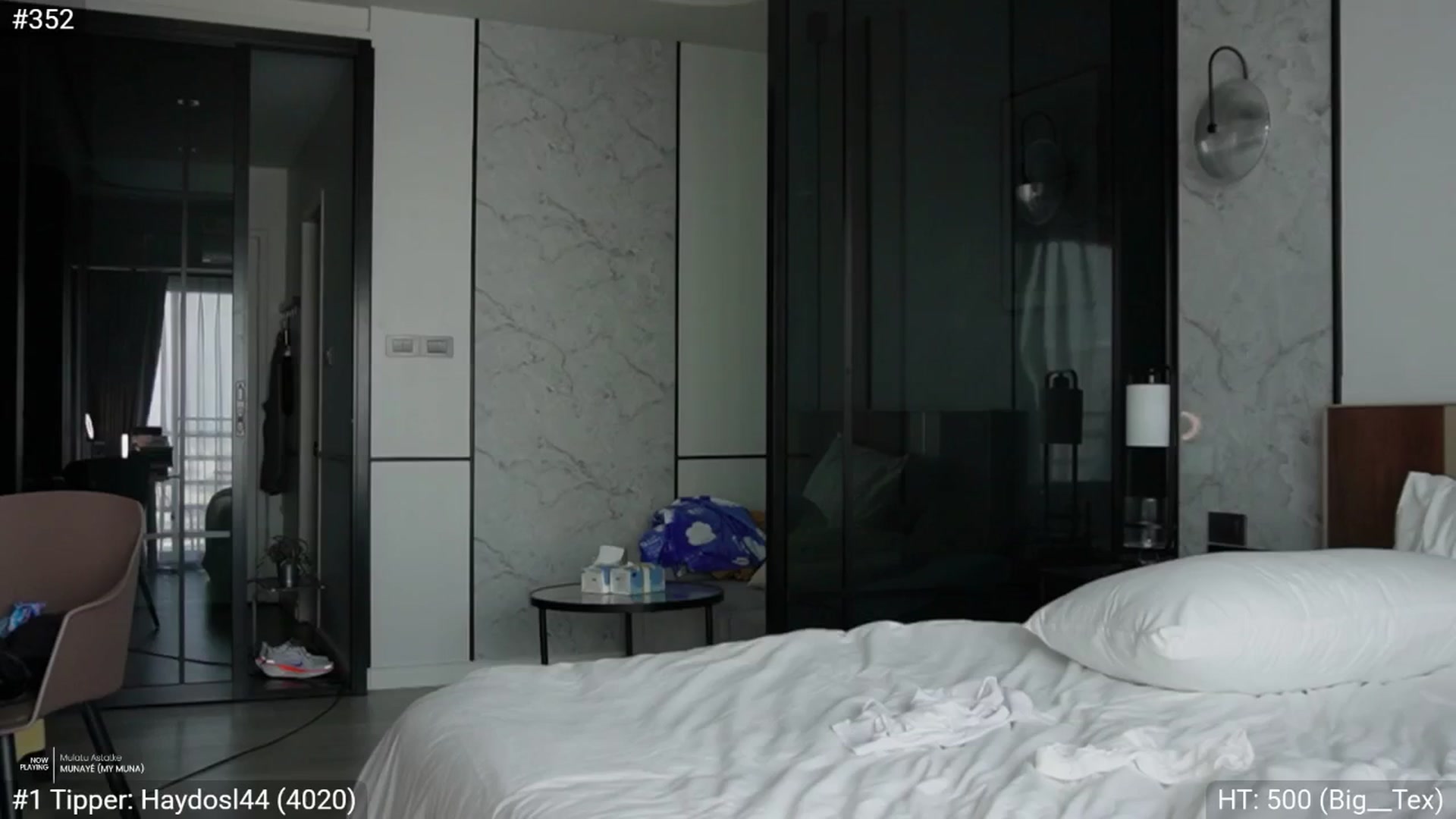 Gallery image thumbnail from AlexaBlancOh's myfreecams stream on, 01/29/2025, 07:38 image 19 of 20