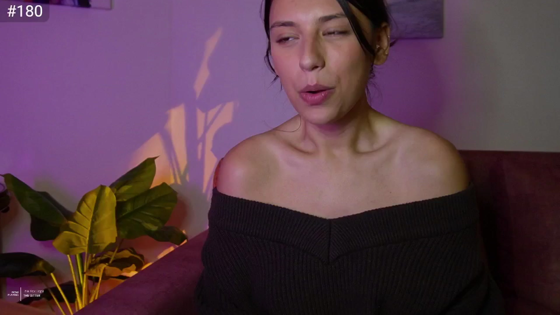 Gallery image thumbnail from AlexaBlancOh's myfreecams stream on, 03/25/2025, 10:46 image 6 of 20