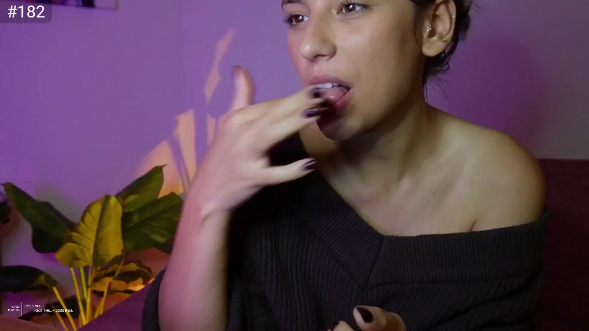 Gallery image thumbnail from AlexaBlancOh's myfreecams stream on, 03/25/2025, 10:46 image 4 of 20