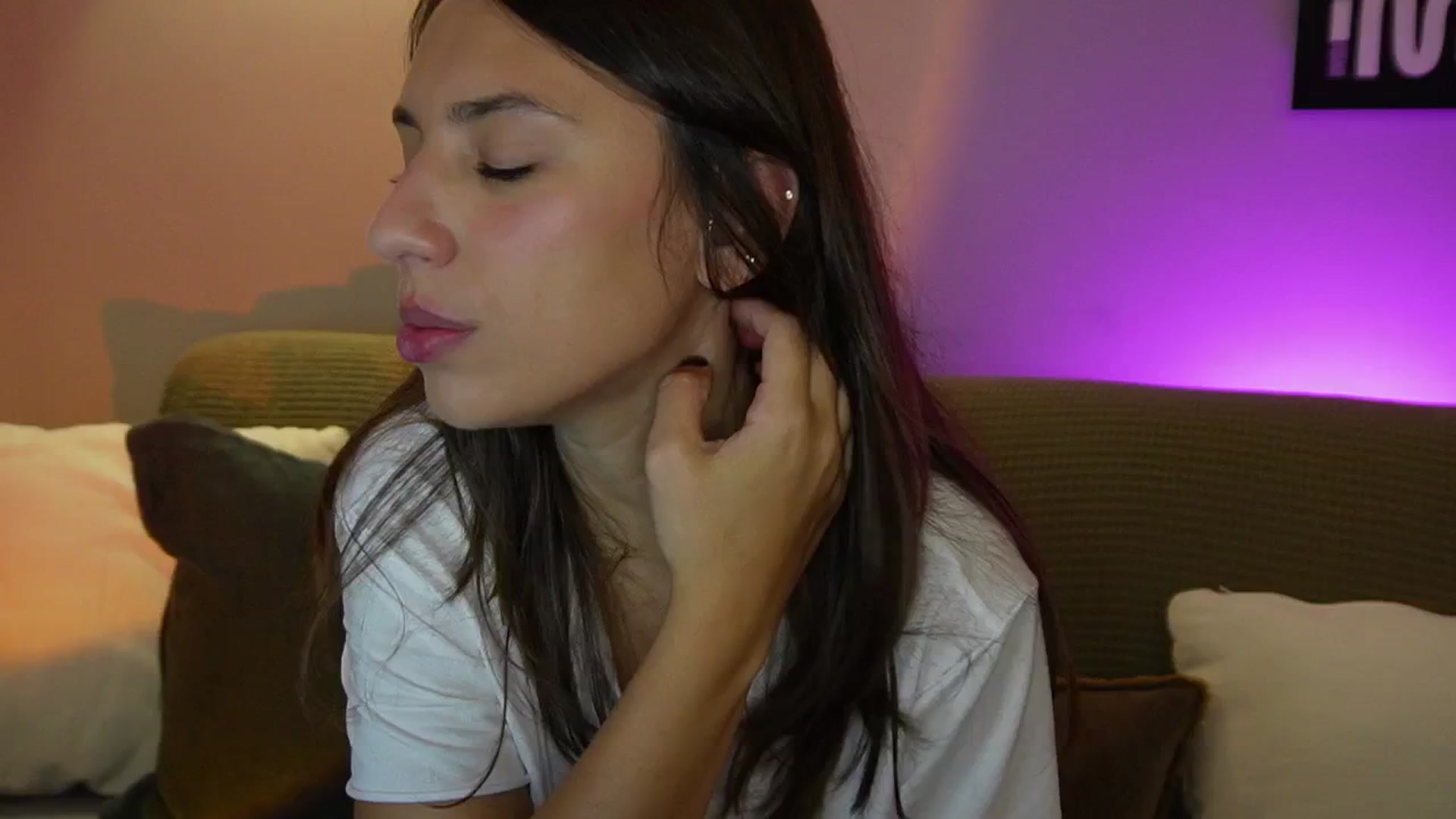 Gallery image thumbnail from AlexaBlancOh's myfreecams stream on, 04/03/2025, 05:01 image 1 of 20