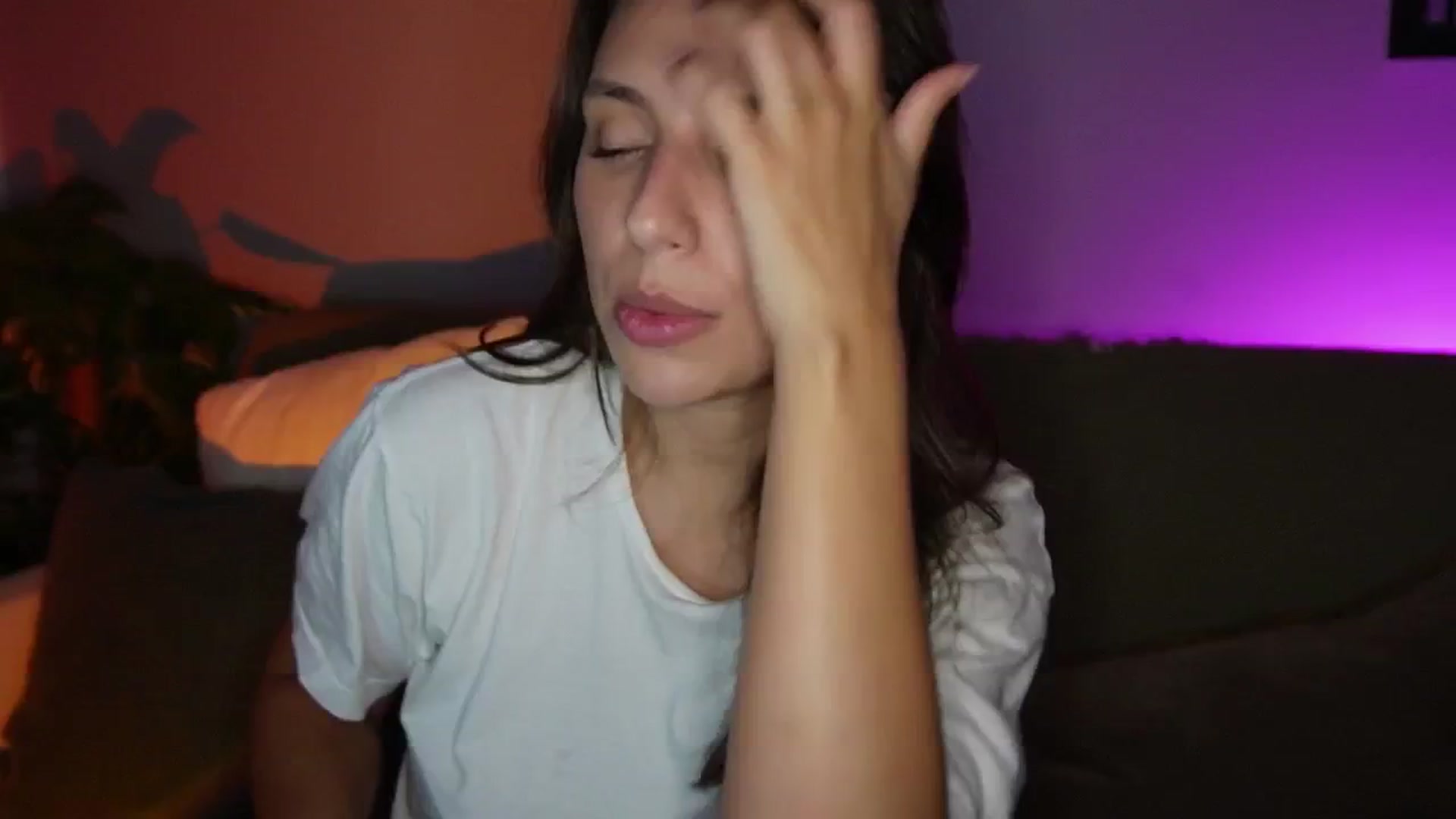 Gallery image thumbnail from AlexaBlancOh's myfreecams stream on, 04/05/2025, 05:49 image 3 of 20
