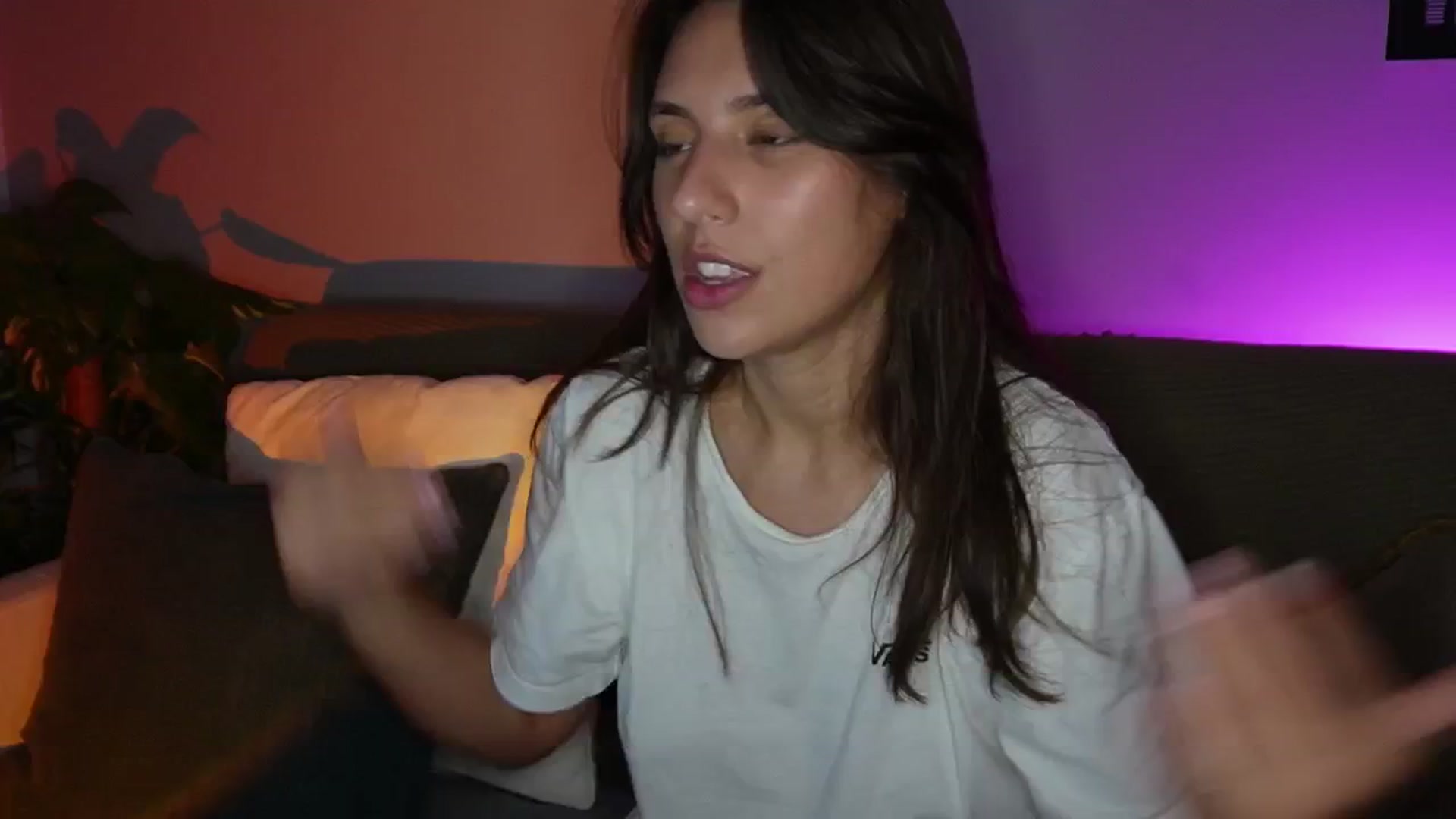 Gallery image thumbnail from AlexaBlancOh's myfreecams stream on, 04/05/2025, 05:49 image 4 of 20