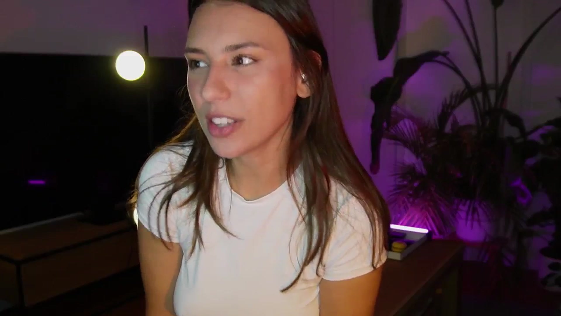 Gallery image thumbnail from AlexaBlancOh's myfreecams stream on, 04/15/2025, 08:59 image 3 of 20