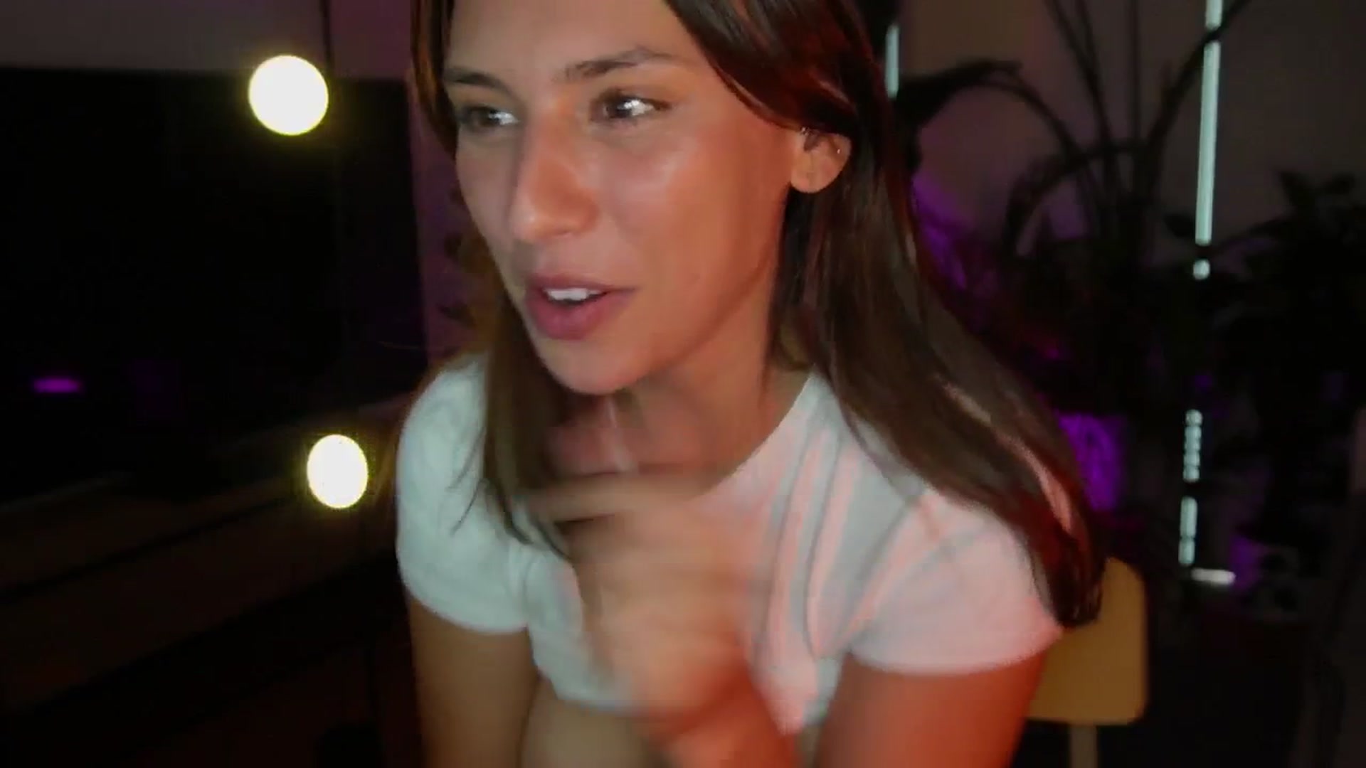 Gallery image thumbnail from AlexaBlancOh's myfreecams stream on, 04/15/2025, 08:59 image 15 of 20