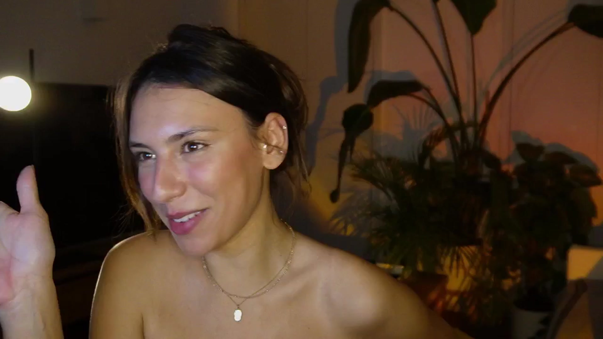 Gallery image thumbnail from AlexaBlancOh's myfreecams stream on, 04/20/2025, 05:44 image 11 of 20