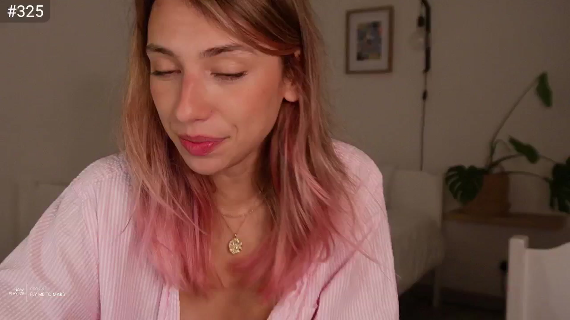 Gallery image thumbnail from AlexaBlancOh's myfreecams stream on, 08/27/2025, 04:17 image 12 of 20